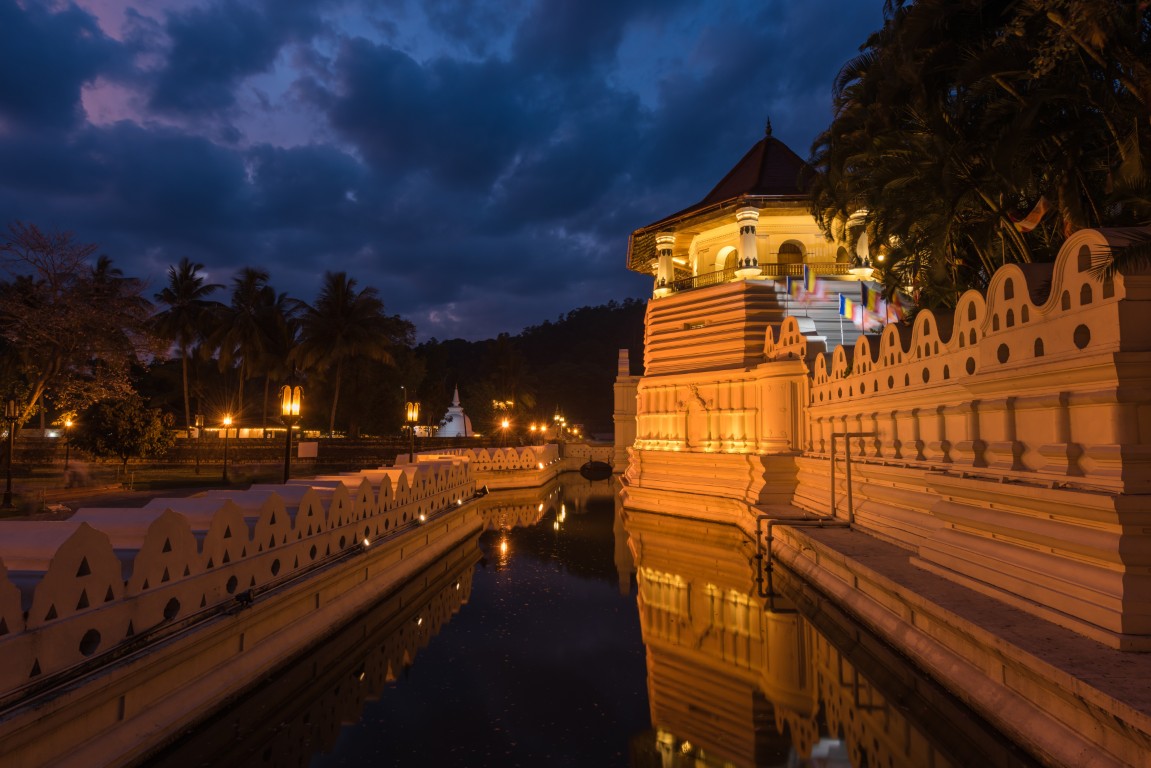 Kandy Temple & Craft Village (Approx. 3:3.5 hrs)
